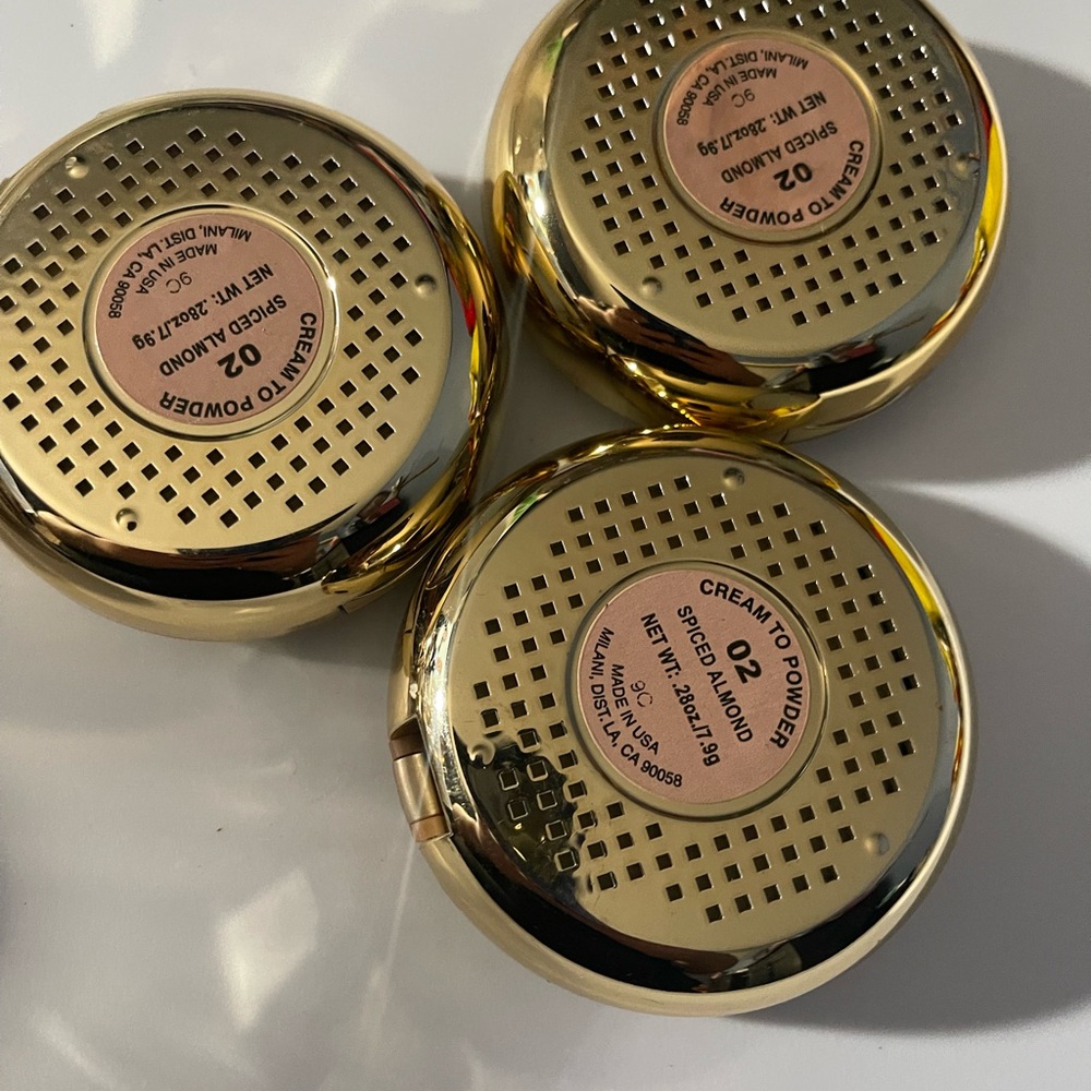 Milani Smooth Finish Cream to Powder #02 SPICED ALMOND  see All Pics. - Picture 3 of 3